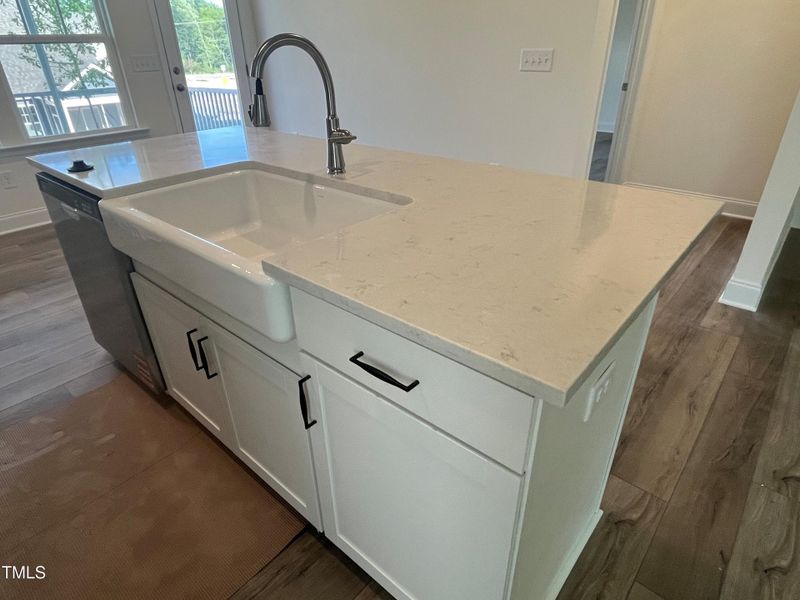 Kitchen Island w/Farm House Sink
