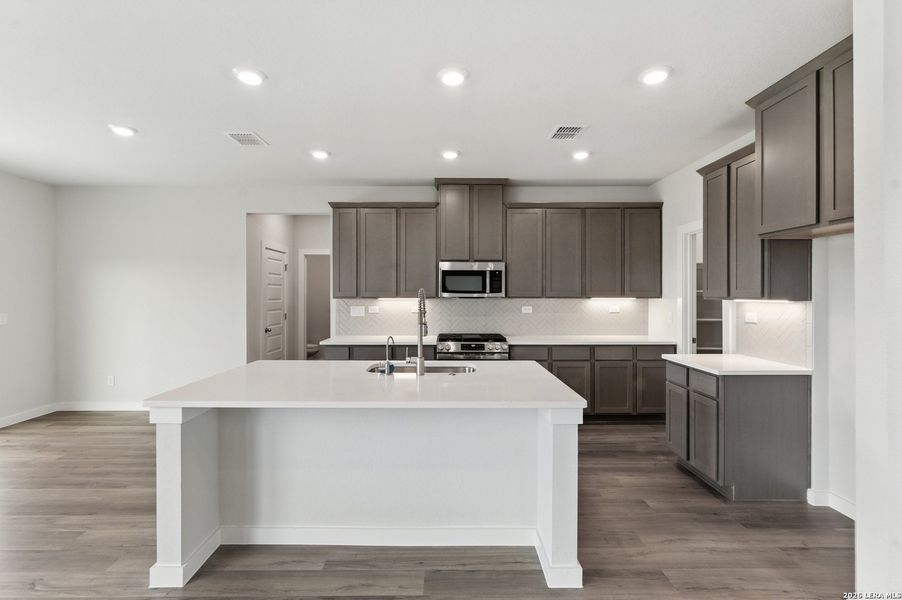 Furnished interior view inside a new home in Weltner Farms 50’s, New Braunfels (Image 9).