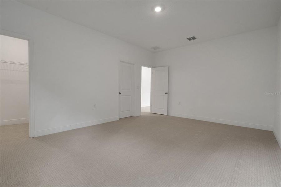 Spacious, unfurnished interior of a new home in Crossroads at Kelly Park, Apopka (Image 30). Spacious, unfurnished interior of a new home in Crossroads at Kelly Park, Apopka (Image 30).
