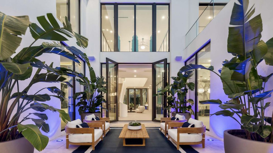 207 W Coconut Palm Rd (56)