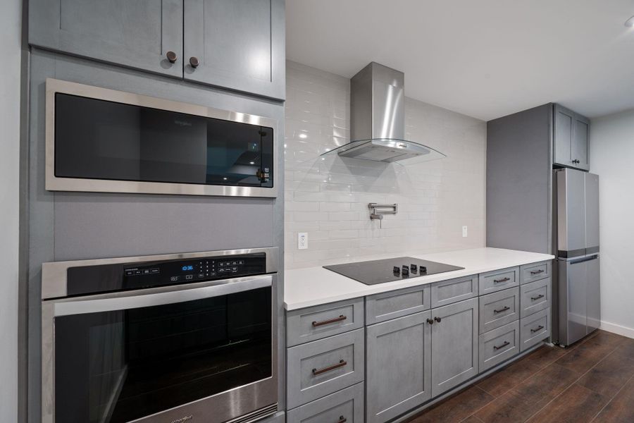 Furnished interior view inside a new home in , Burnet (Image 11).