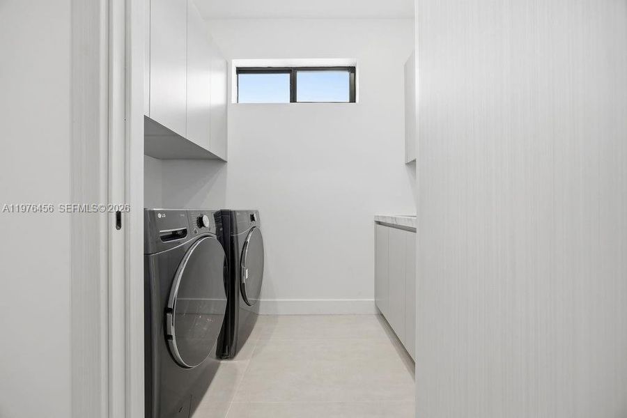 Image 52 of a home in .