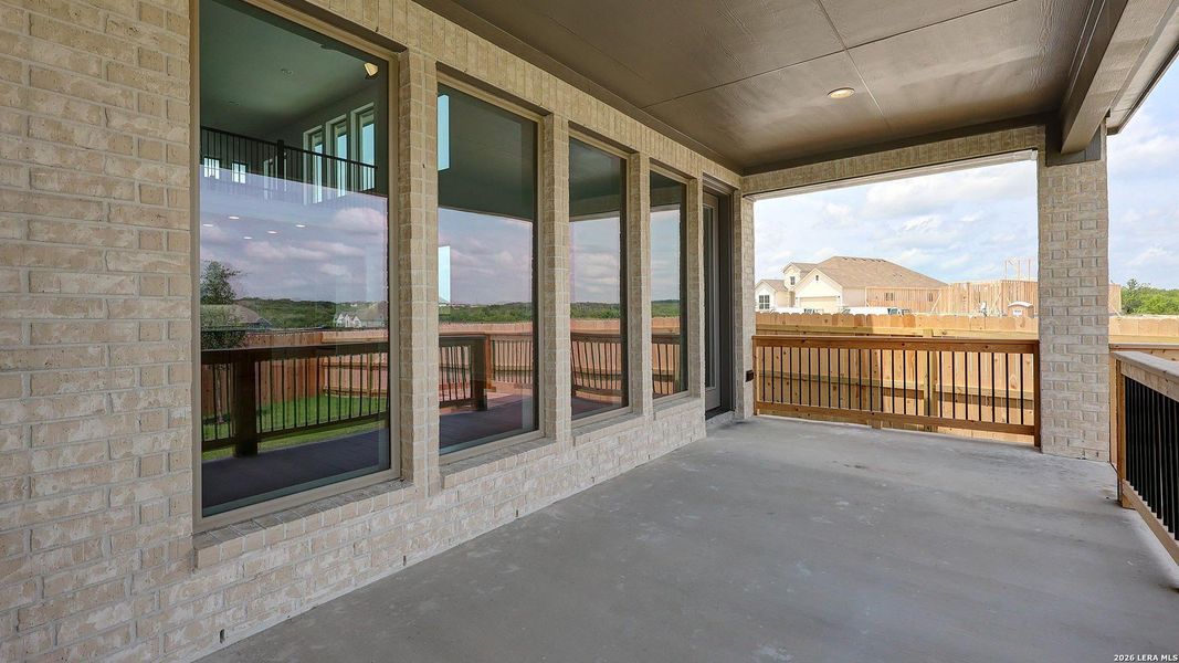 Exterior details and patio area of a home in Briggs Ranch, San Antonio (Image 3).