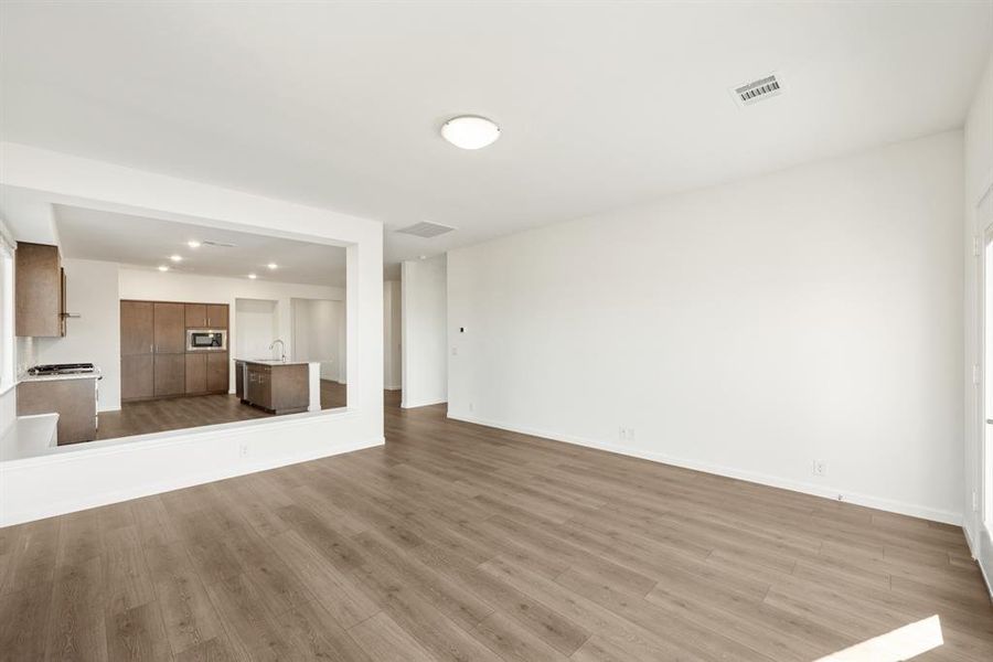 Spacious, unfurnished interior of a new home in East Oak Creek Elements, Commerce (Image 28).