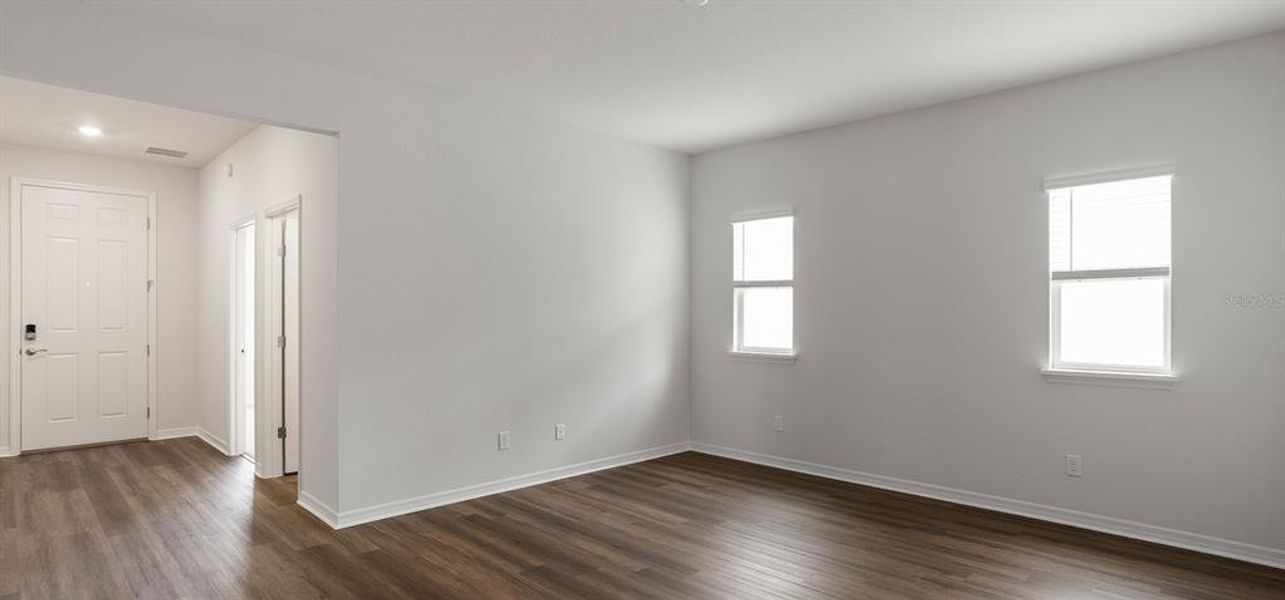 Spacious, unfurnished interior of a new home in The Crossings - Single-Family Homes, St. Cloud (Image 17).