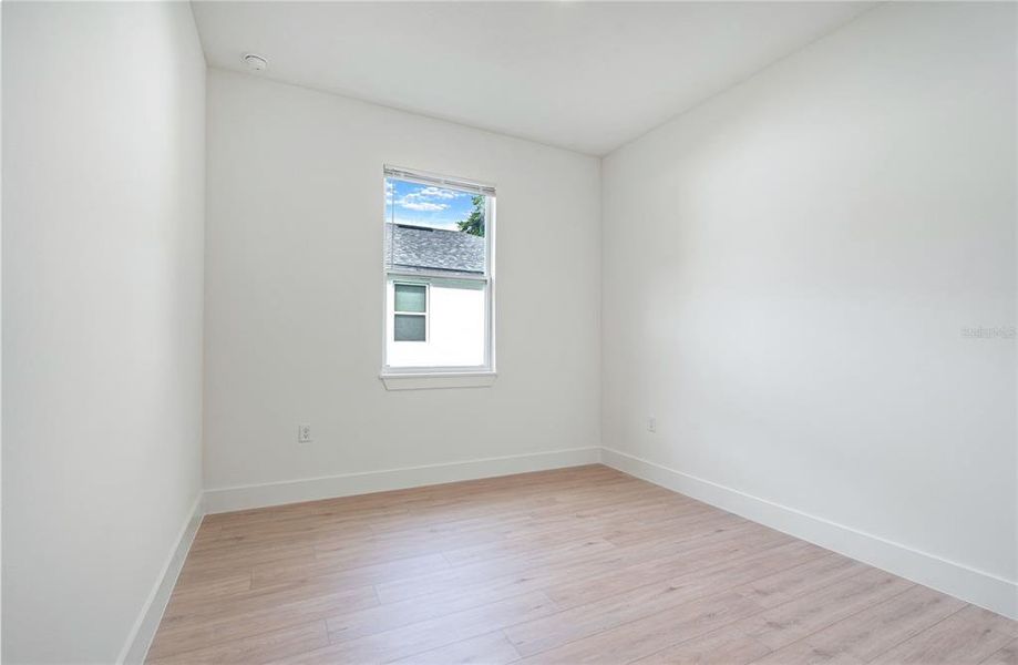 Spacious, unfurnished interior of a new home in , Apopka (Image 30).