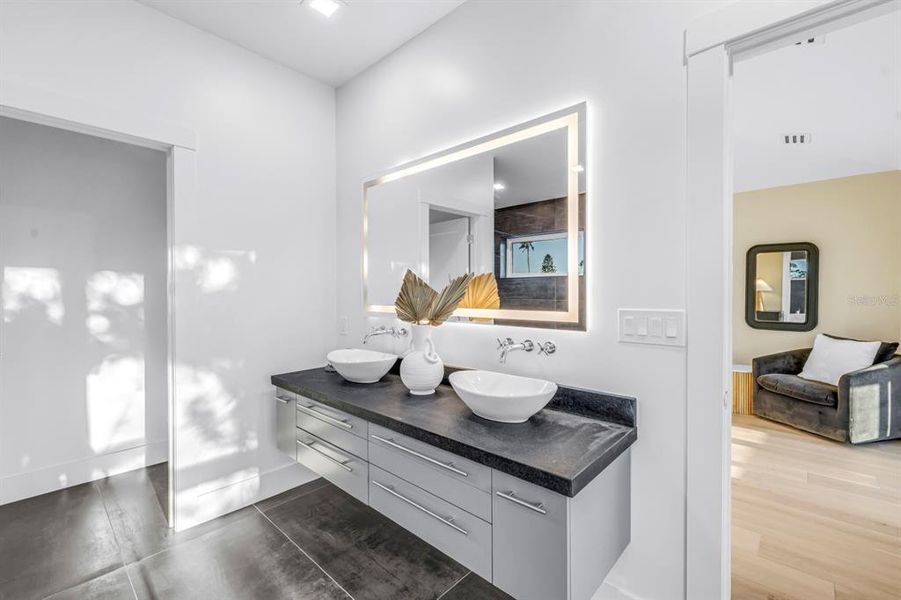 Furnished interior view inside a new home in , St. Petersburg (Image 48).