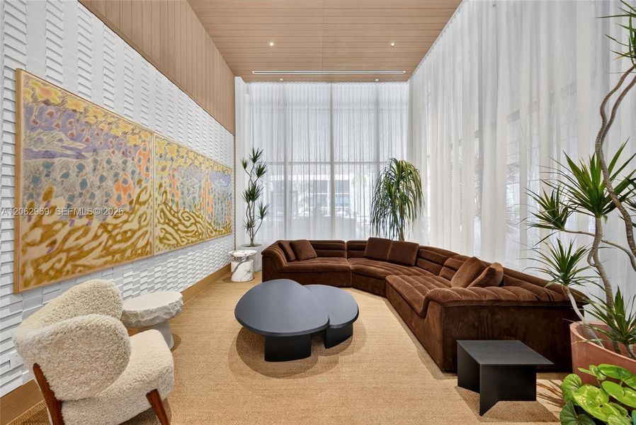 Community amenities in , Bay Harbor Islands (Image 37).
