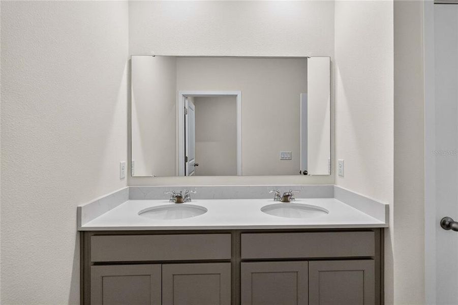 Close-up of interior finishes inside a home in , Daytona Beach (Image 19). Close-up of interior finishes inside a home in , Daytona Beach (Image 19).