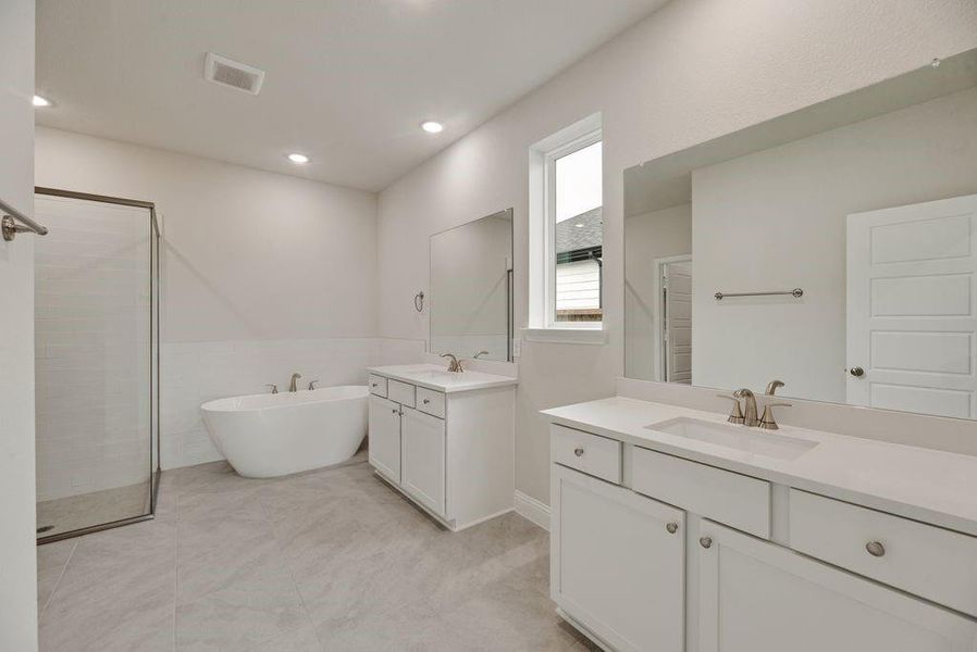 Furnished interior view inside a new home in Creekside of Crowley, Crowley (Image 14).
