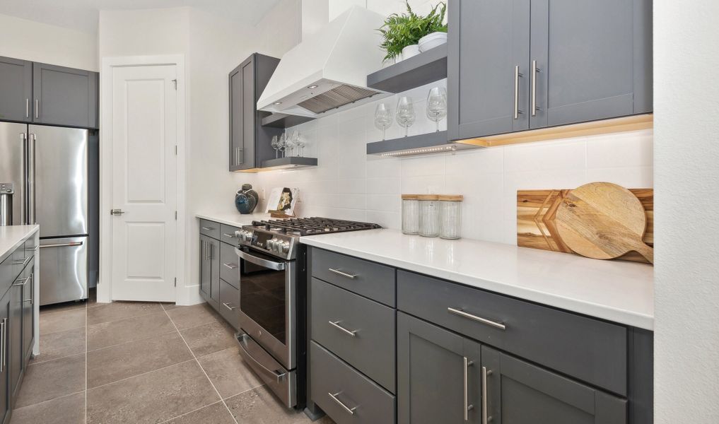 Subway tile backsplash & decorative floating shelves