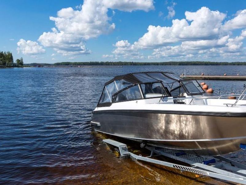 Image 20 of a home in Royal Highlands.