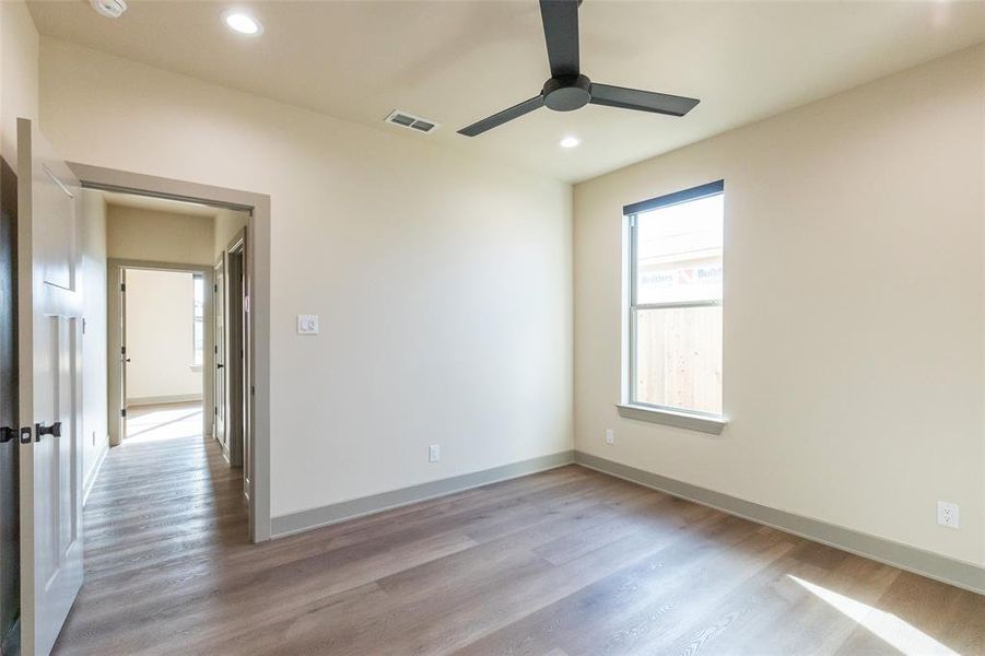 Spacious, unfurnished interior of a new home in , Abilene (Image 23).