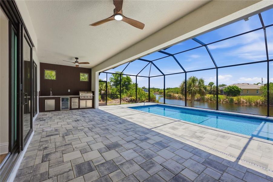 Exterior details and patio area of a home in , Port Charlotte (Image 25).