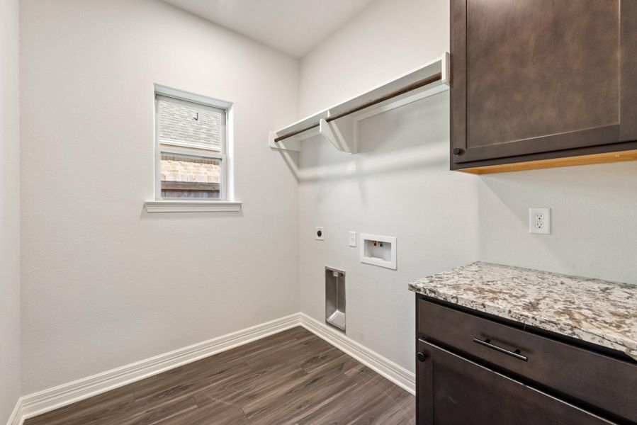 Furnished interior view inside a new home in , Bryan (Image 12).