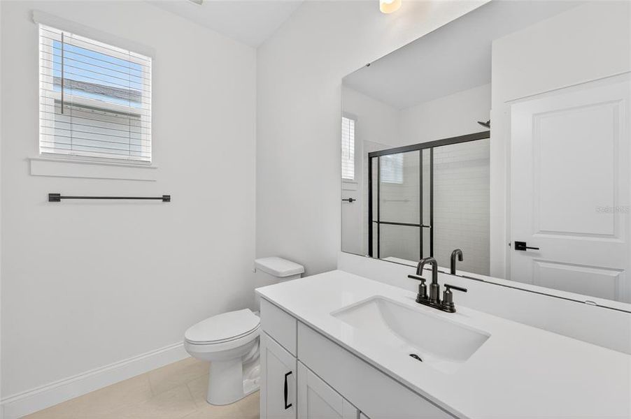 Furnished interior view inside a new home in , Winter Garden (Image 9).