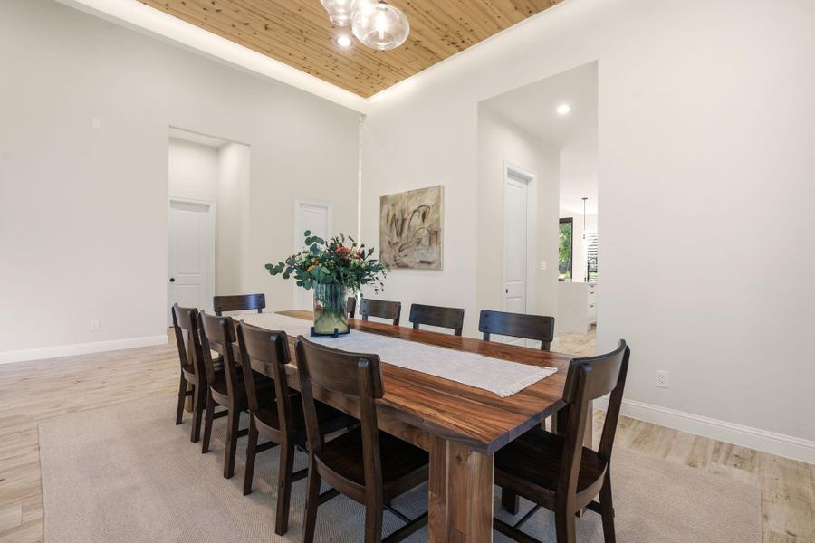 Furnished interior view inside a new home in , Tomball (Image 38).