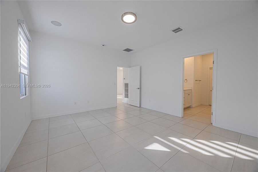 Spacious, unfurnished interior of a new home in , Jupiter (Image 25). Spacious, unfurnished interior of a new home in , Jupiter (Image 25).