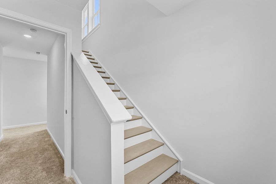 Spacious, unfurnished interior of a new home in Hanes Lake, Winston-Salem (Image 41).