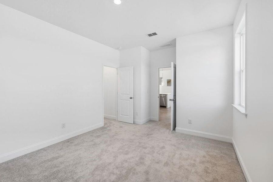 Spacious, unfurnished interior of a new home in Watson Park, Snellville (Image 11). Spacious, unfurnished interior of a new home in Watson Park, Snellville (Image 11).