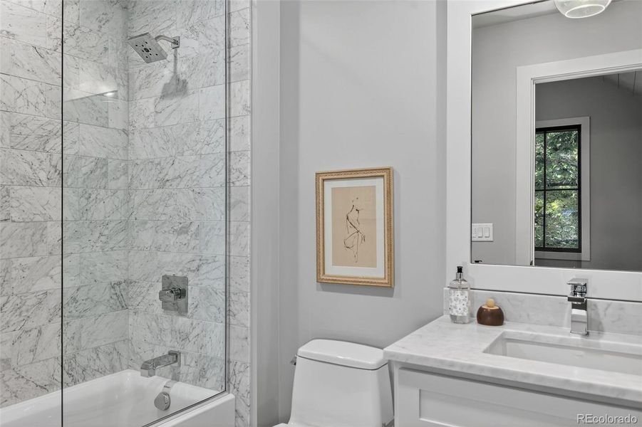 Image 35 of a home in .