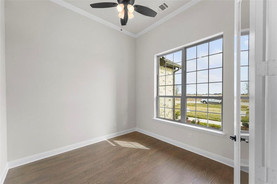 Spacious, unfurnished interior of a new home in , Waxahachie (Image 21).