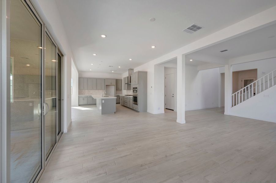 Spacious, unfurnished interior of a new home in Soleo, San Tan Valley (Image 21). Spacious, unfurnished interior of a new home in Soleo, San Tan Valley (Image 21).