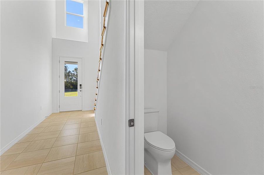 Spacious, unfurnished interior of a new home in , Winter Garden (Image 37).