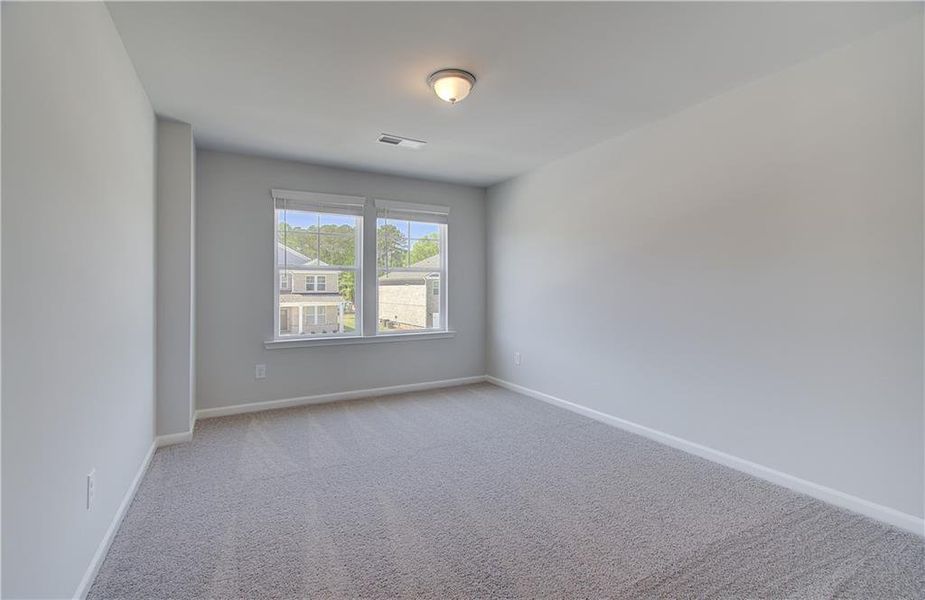 Spacious, unfurnished interior of a new home in Cooper Park, McDonough (Image 18).