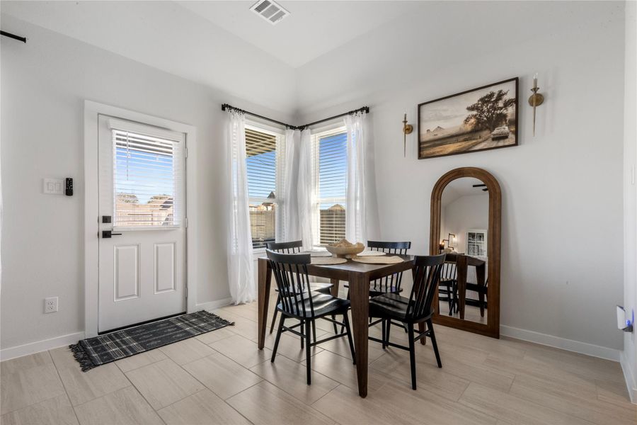 Furnished interior view inside a new home in , Mont Belvieu (Image 12). Furnished interior view inside a new home in , Mont Belvieu (Image 12).