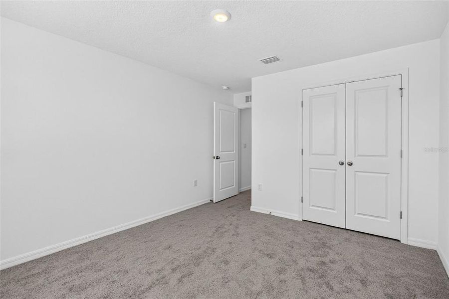 Spacious, unfurnished interior of a new home in , Tampa (Image 52).