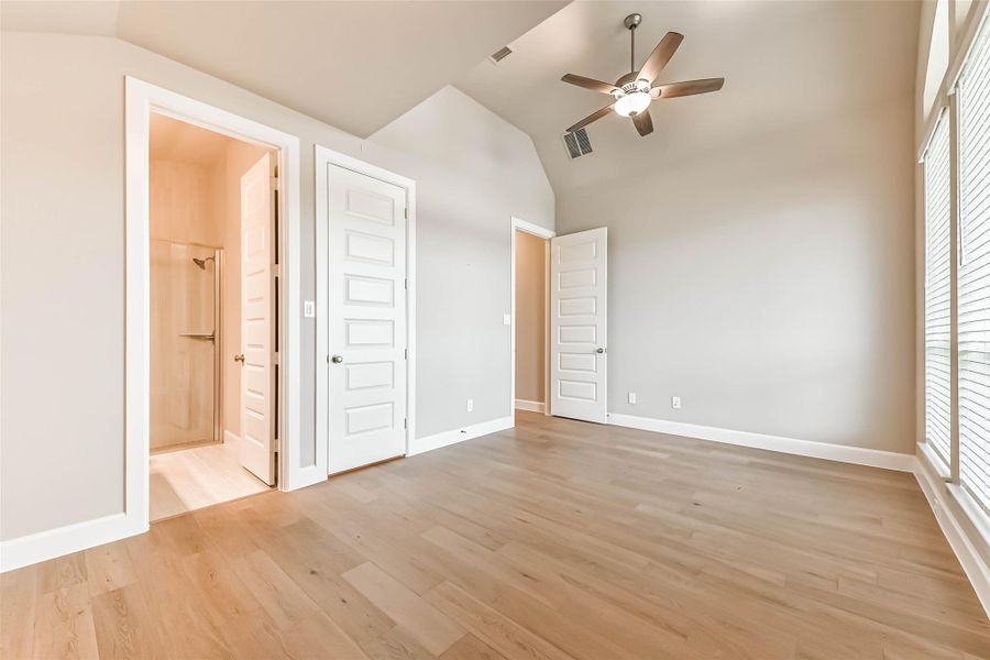 Spacious, unfurnished interior of a new home in , Manvel (Image 27). Spacious, unfurnished interior of a new home in , Manvel (Image 27).