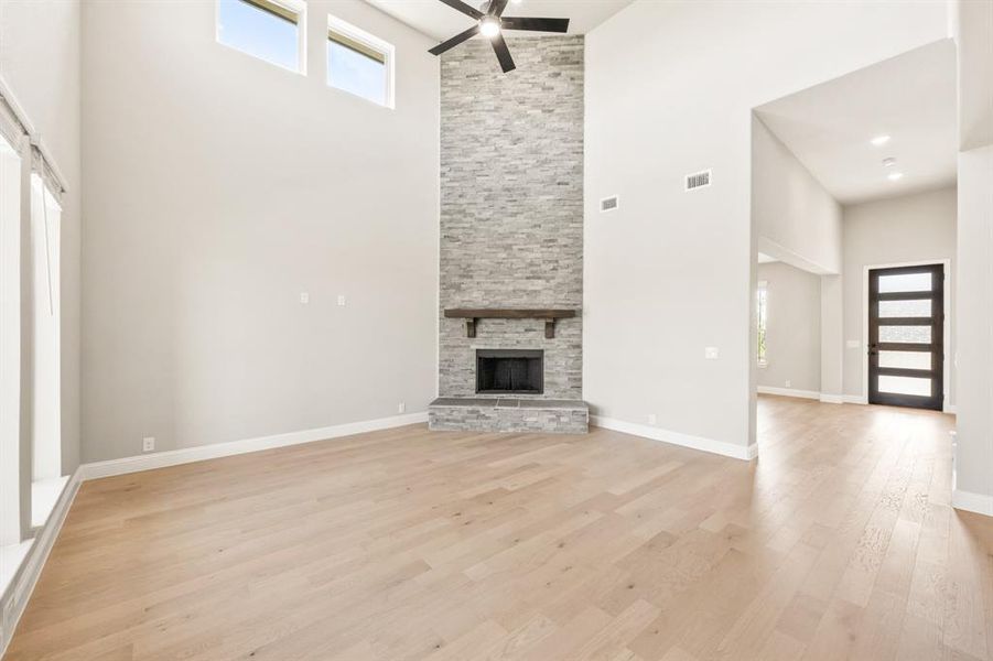 Spacious, unfurnished interior of a new home in The Grove, Midlothian (Image 34).