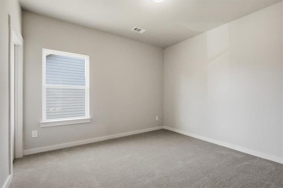 Spacious, unfurnished interior of a new home in Traditions of Braselton, Jefferson (Image 44).