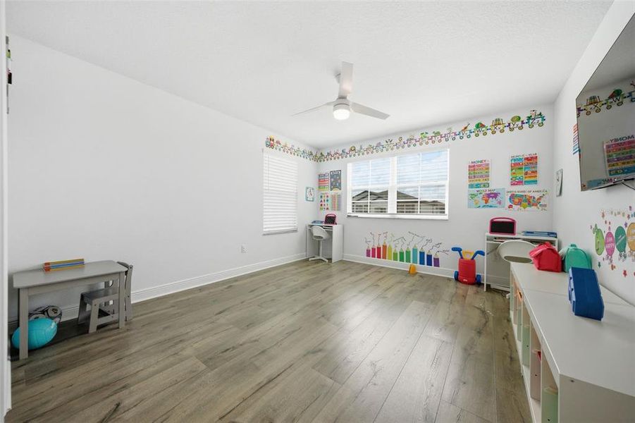Spacious, unfurnished interior of a new home in Whispering Oaks Preserve, Wesley Chapel (Image 25). Spacious, unfurnished interior of a new home in Whispering Oaks Preserve, Wesley Chapel (Image 25).