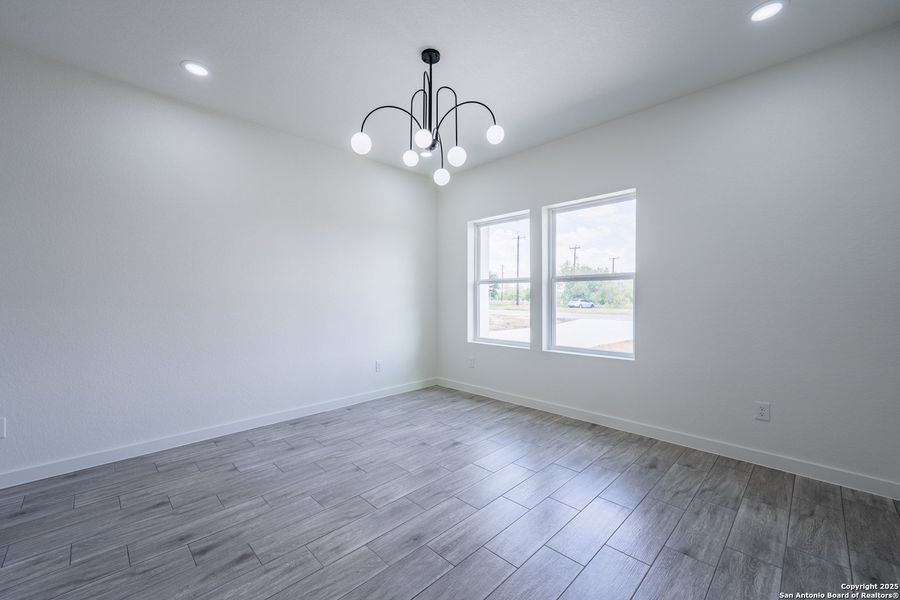 Spacious, unfurnished interior of a new home in , Natalia (Image 22).