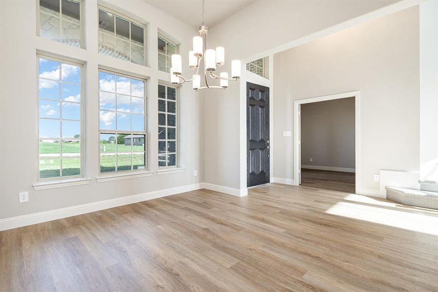 Spacious, unfurnished interior of a new home in , Waxahachie (Image 31).