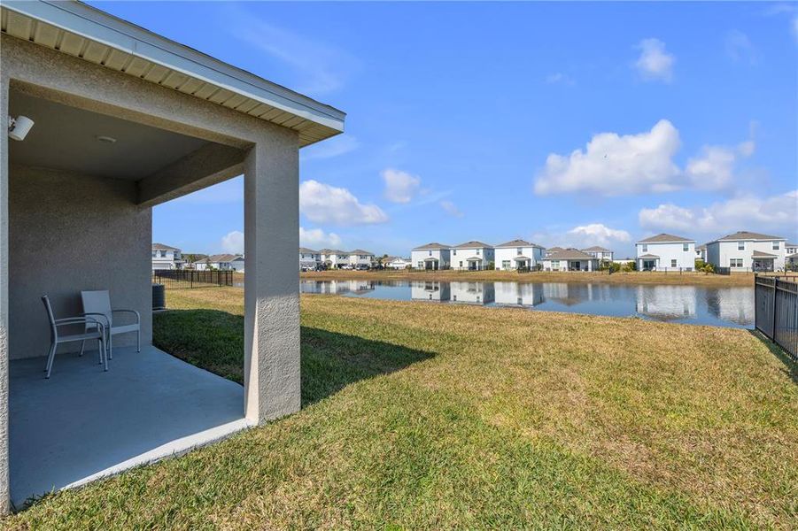 Exterior details and patio area of a home in Star Farms at Lakewood Ranch, Bradenton (Image 19).