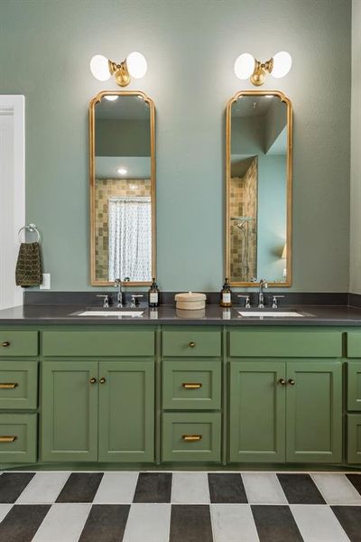 Furnished interior view inside a new home in , Rockwall (Image 11).