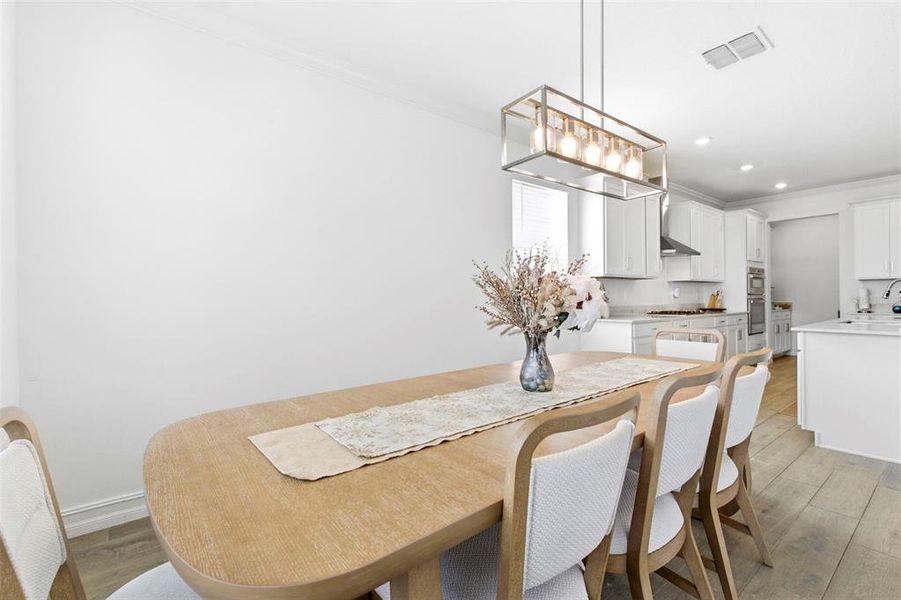 Furnished interior view inside a new home in , Palmetto (Image 54).