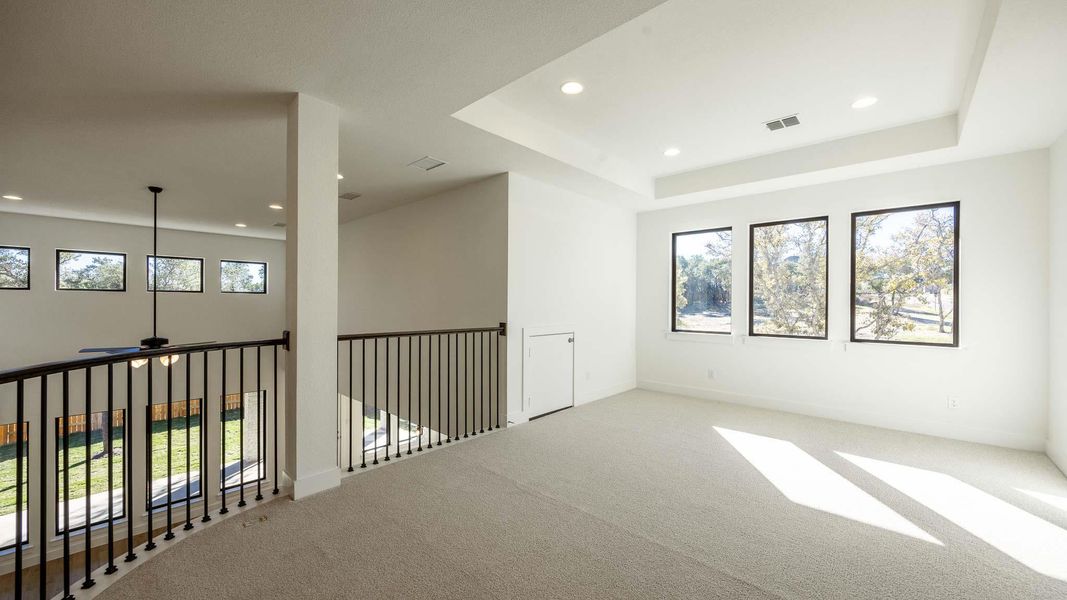 Spacious, unfurnished interior of a new home in Parkside on the River, Georgetown (Image 14).