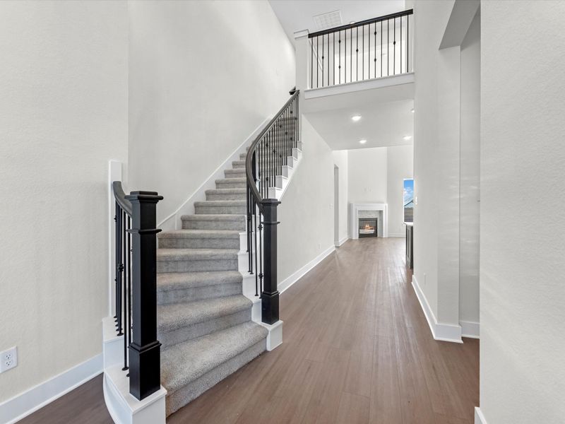 Spacious, unfurnished interior of a new home in Dunham Pointe 60′, Cypress (Image 14).