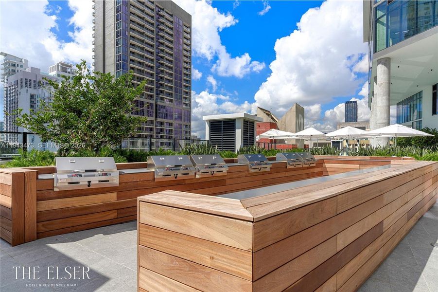 Condo located in Miami, FL showcasing its design and architecture (Image 18). Condo located in Miami, FL showcasing its design and architecture (Image 18).