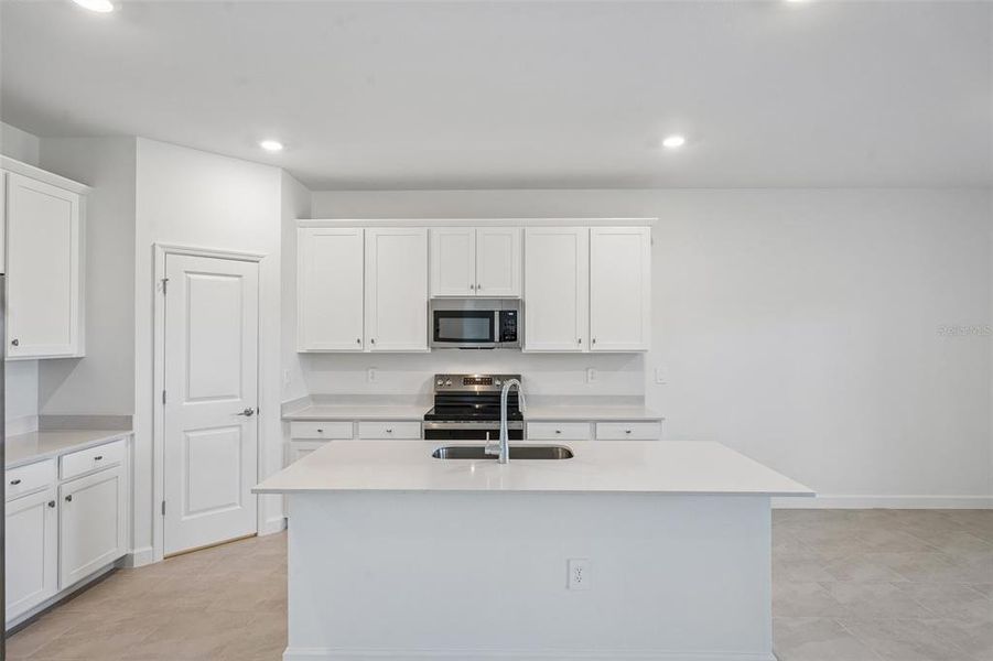 Furnished interior view inside a new home in Lennar at Turnleaf, Punta Gorda (Image 10). Furnished interior view inside a new home in Lennar at Turnleaf, Punta Gorda (Image 10).