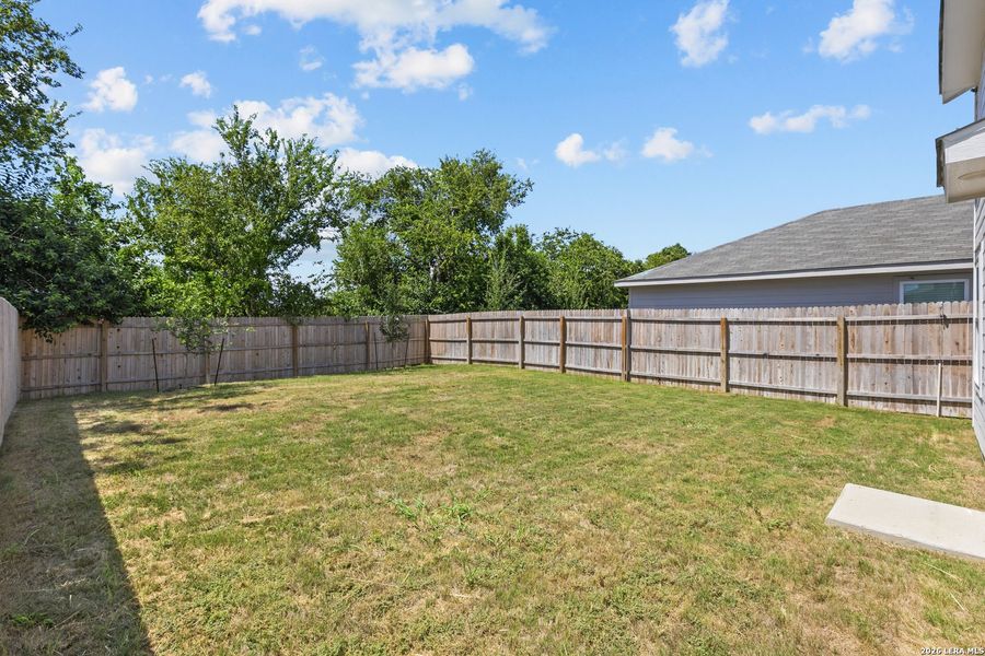 Exterior details and patio area of a home in Torian Village, San Antonio (Image 3).