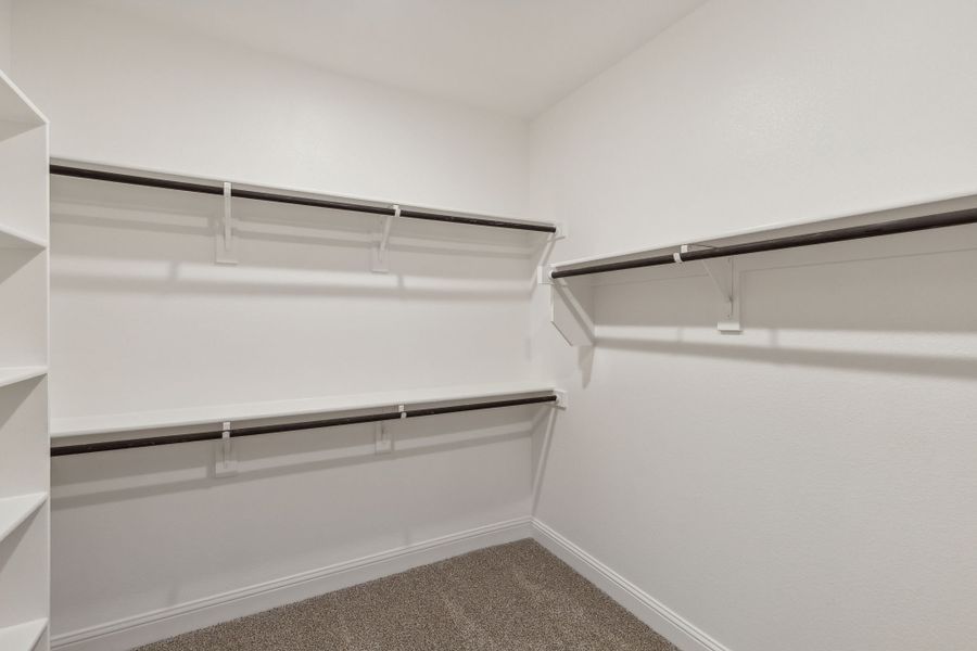 Spacious, unfurnished interior of a new home in Oaks of North Grove, Waxahachie (Image 25). Spacious, unfurnished interior of a new home in Oaks of North Grove, Waxahachie (Image 25).