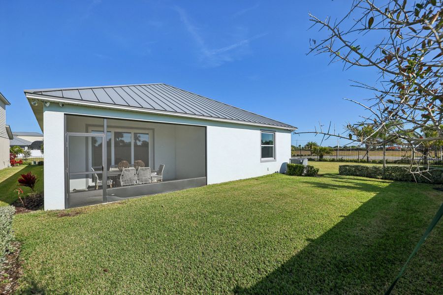 Representative exterior details of a home built from the Atlantis by Maronda Homes in The Vue, Satellite Beach (Image 23).