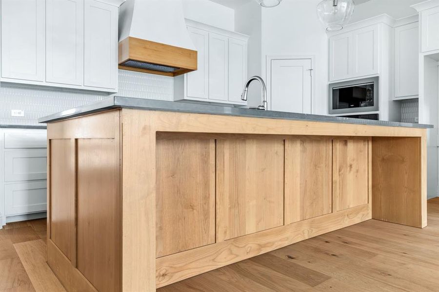 Furnished interior view inside a new home in University Park at Northpointe, Denton (Image 31).