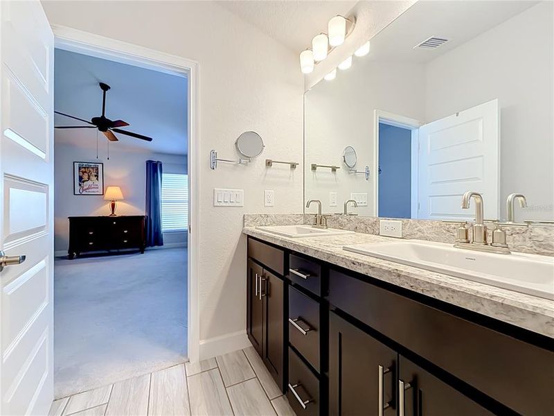 Furnished interior view inside a new home in , Spring Hill (Image 19).