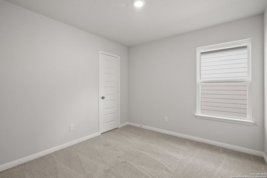 Spacious, unfurnished interior of a new home in Timber Creek, San Antonio (Image 22). Spacious, unfurnished interior of a new home in Timber Creek, San Antonio (Image 22).